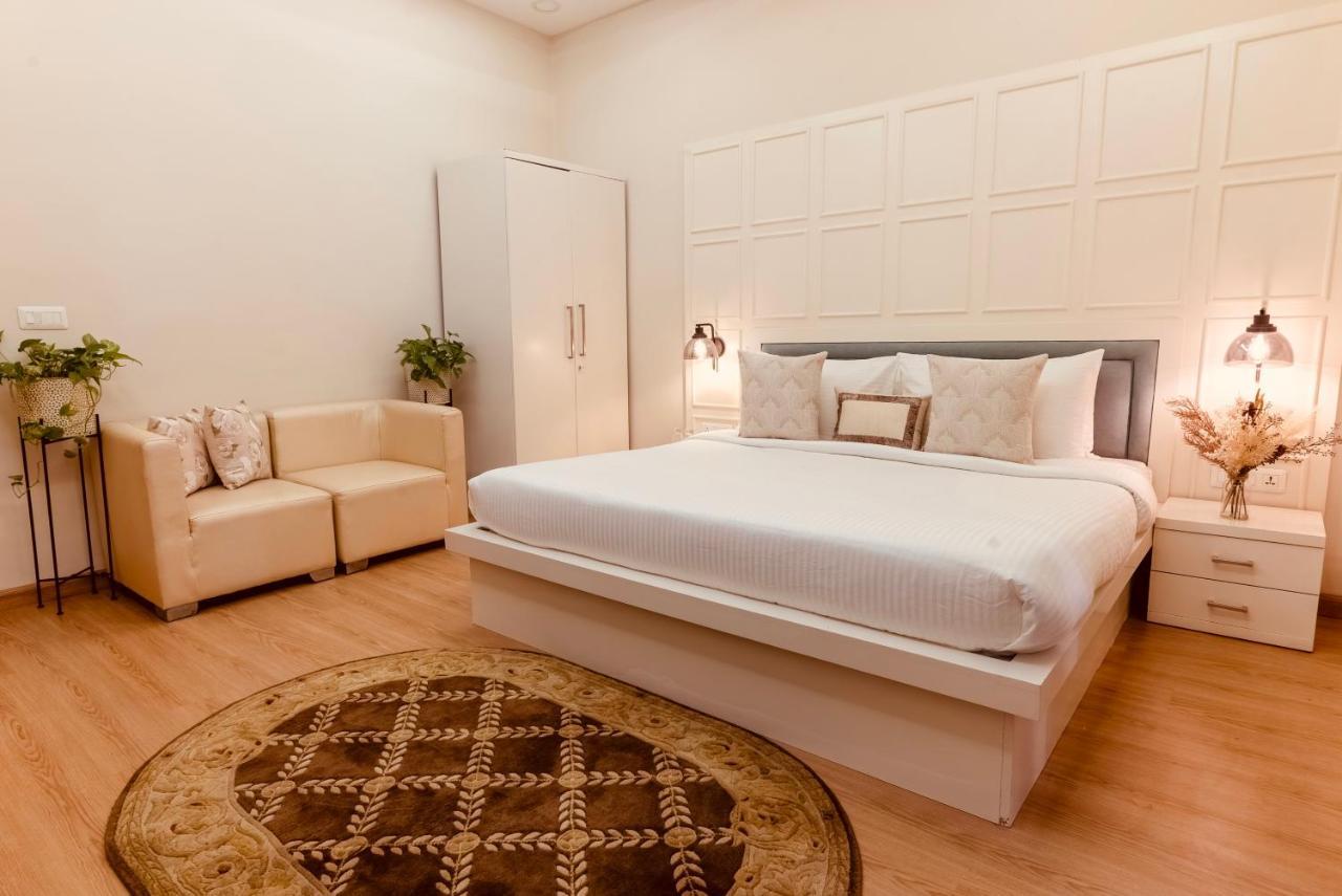 Silver Leaf Apartments Амритсар Экстерьер фото