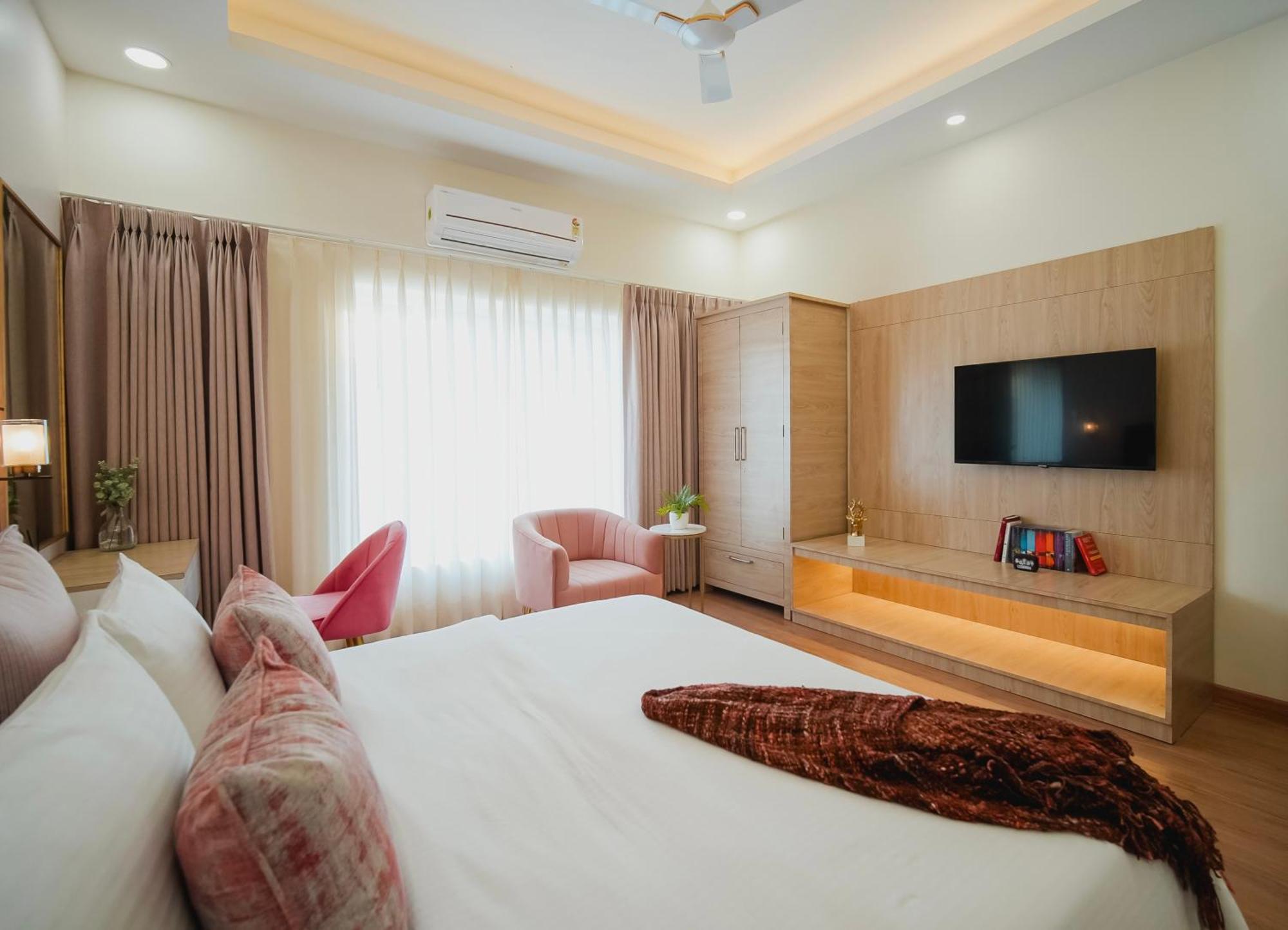 Silver Leaf Apartments Амритсар Экстерьер фото